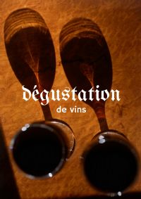 Initiation à la dégustation. Le vendredi 23 mars 2018 à Châteauneuf-du-Pape. Vaucluse. 